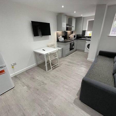 London Dagenham Apartments Екстериор снимка