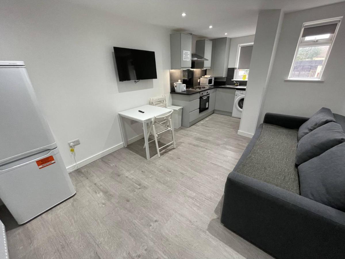 London Dagenham Apartments Екстериор снимка